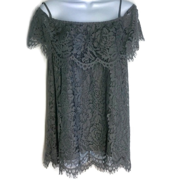 No Boundaries Women’s Off The Shoulders Lace Top - Picture 1 of 4